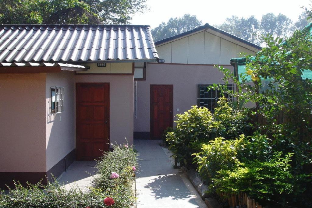 Home Stay Stc Bed And Breakfast Udon Thani Rum bild