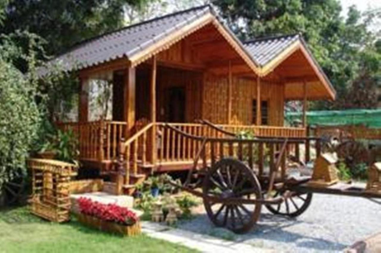 Home Stay Stc Bed And Breakfast Udon Thani Exteriör bild